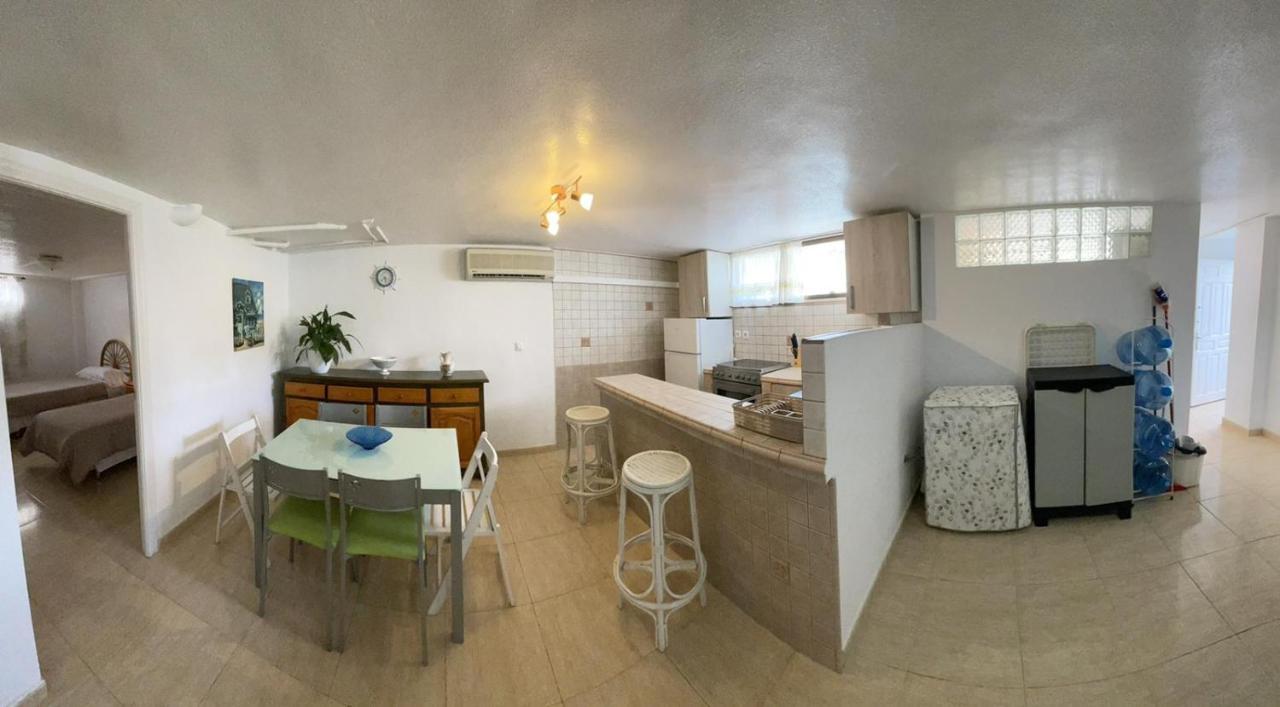 Piso entero en semi sótano con Piscina salína privada Apartamento San Pedro del Pinatar Exterior foto