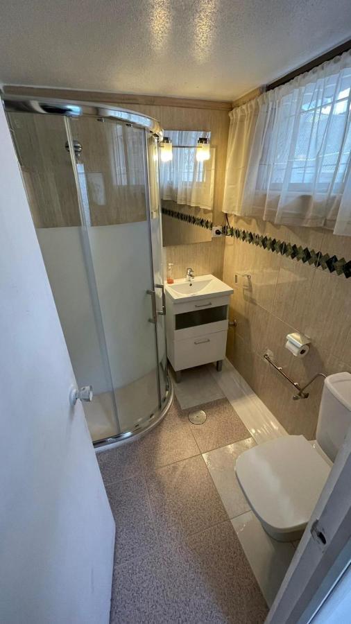 Piso entero en semi sótano con Piscina salína privada Apartamento San Pedro del Pinatar Exterior foto